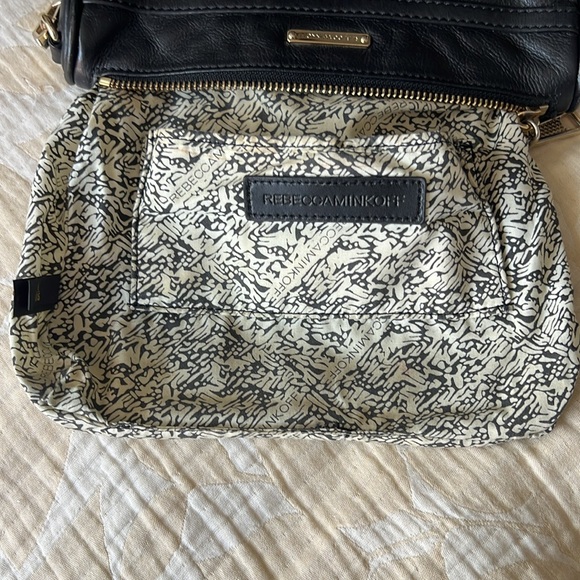 REBECCA MINKOFF BLACK LEATHER SILVER CHAIN LARGE MAC CROSSBODY BAG - Picture 8 of 14